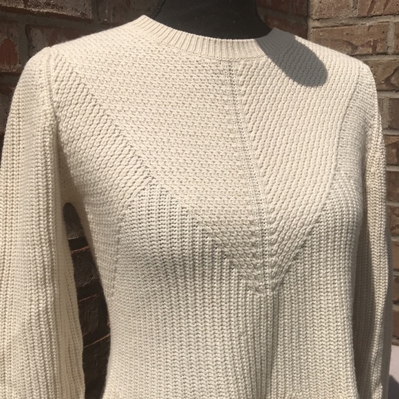 🚨B2G1 ANN TAYLOR Cream Wool Blend Soft Sweater - Picture 2 of 7